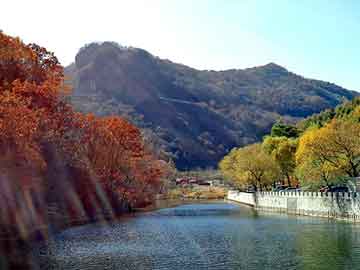 2004新澳门天天开好彩，圣诺皇室贵族学院